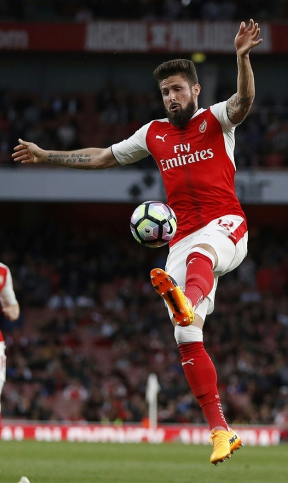 Olivier Giroud célèbre un but en Premier League avec Arsenal. AFP