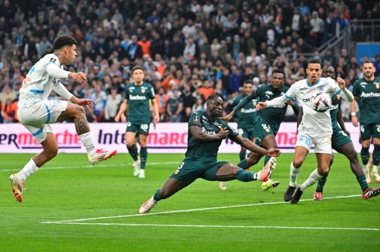Marseille stunned by Lens to lose ground on leaders PSG