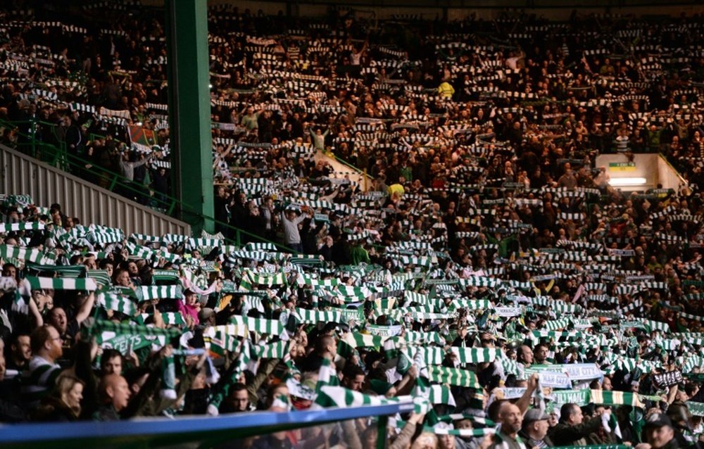 A un fan del Celtic no le gustan los caballos. AFP