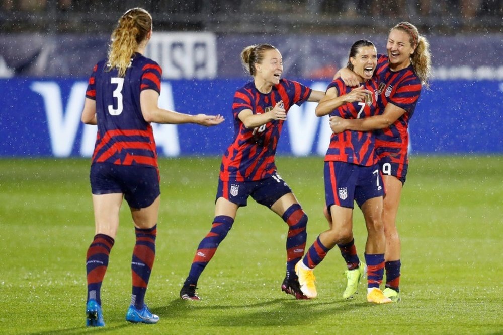 Estados Unidos sigue arrasando en el fútbol femenino. AFP