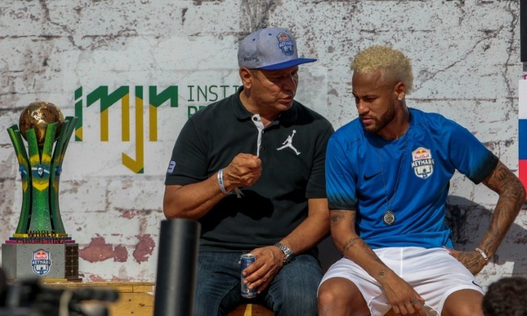 Imprensa francesa detona Neymar. AFP
