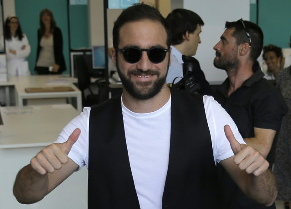 Gonzalo Higuain said he meant no offence to Napoli supporters, saying that he had three great years with his former club, so he can understand people are angry