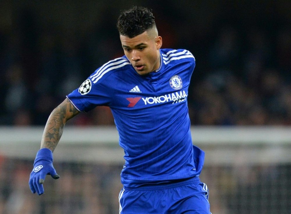 Kenedy espera que el Chelsea le encuentre un nuevo equipo. AFP