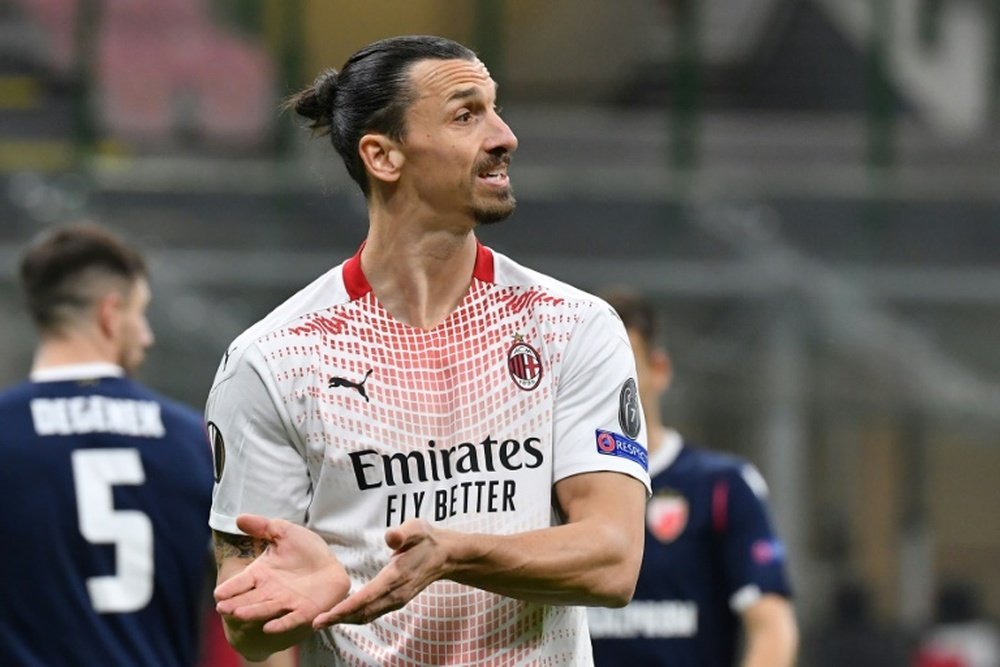 Zlatan Ibrahimovic está disposto a prolongar seu vínculo com o Milan. AFP