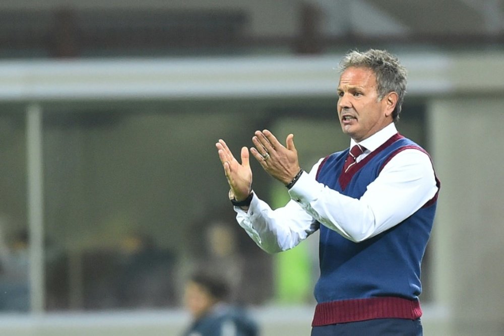 Torinos coach Sinisa Mihajlovic gestures during the Italian Serie A football match