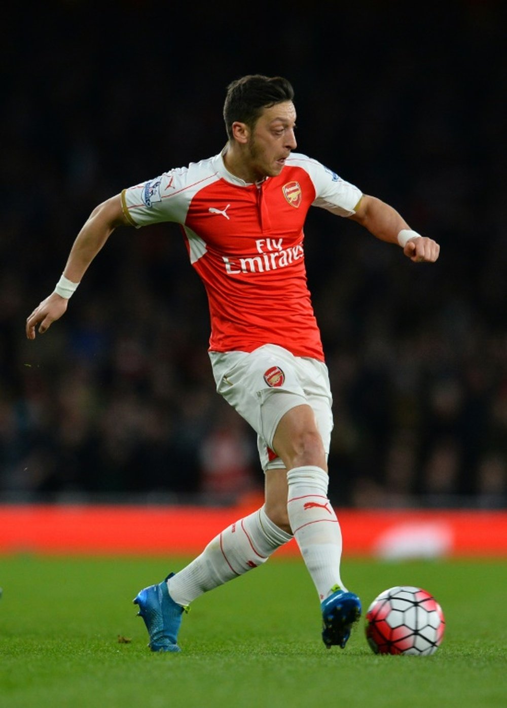 Arsenal's Mesut Ozil could make a switch to bitter rivals Manchester United. BeSoccer