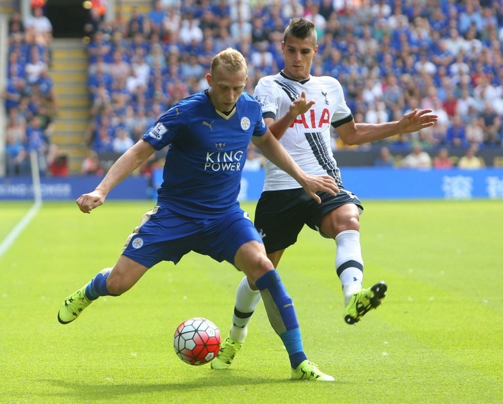 De Laet in action for Leicester against Tottenham. AFP