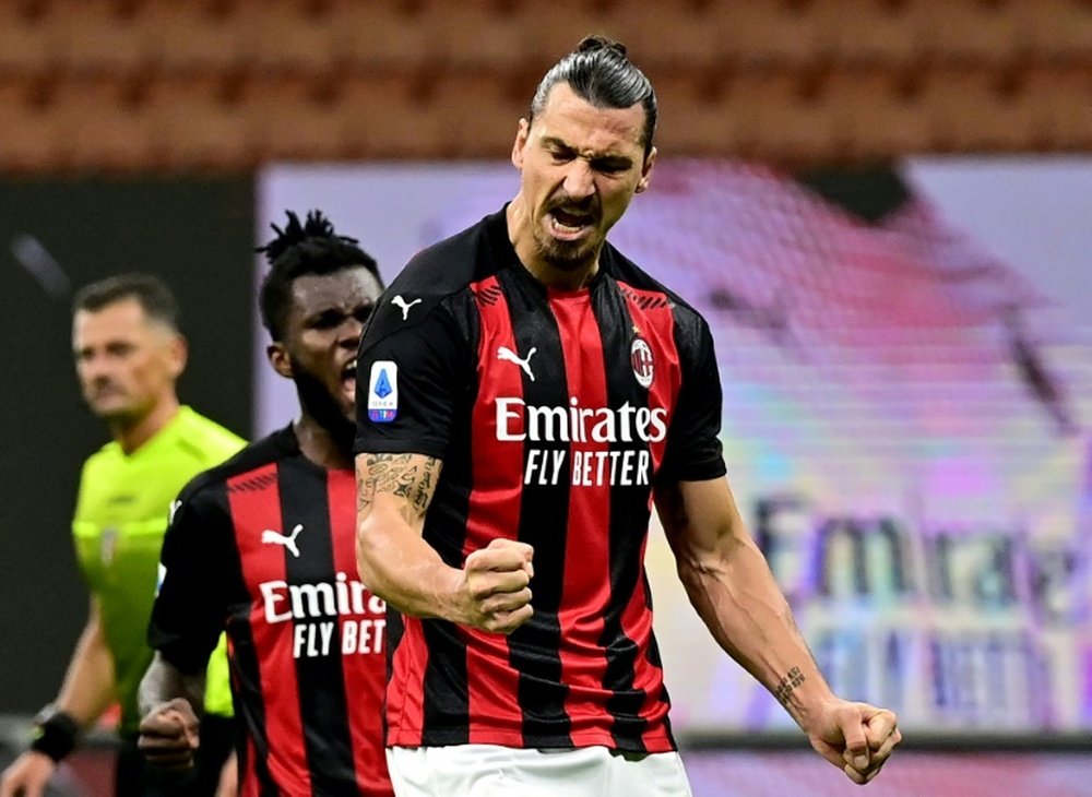 Un doublé d'Ibrahimovic et l'AC Milan conserve sa place de leader. afp