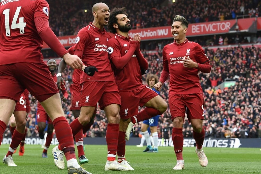 Com golaço de Salah o Liverpool soma mais três. AFP