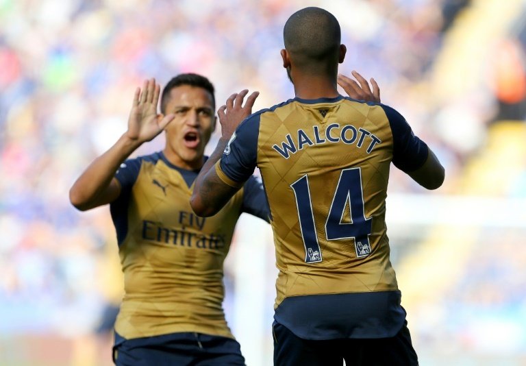 Sanchez key to Arsenal Euro hopes, says Walcott