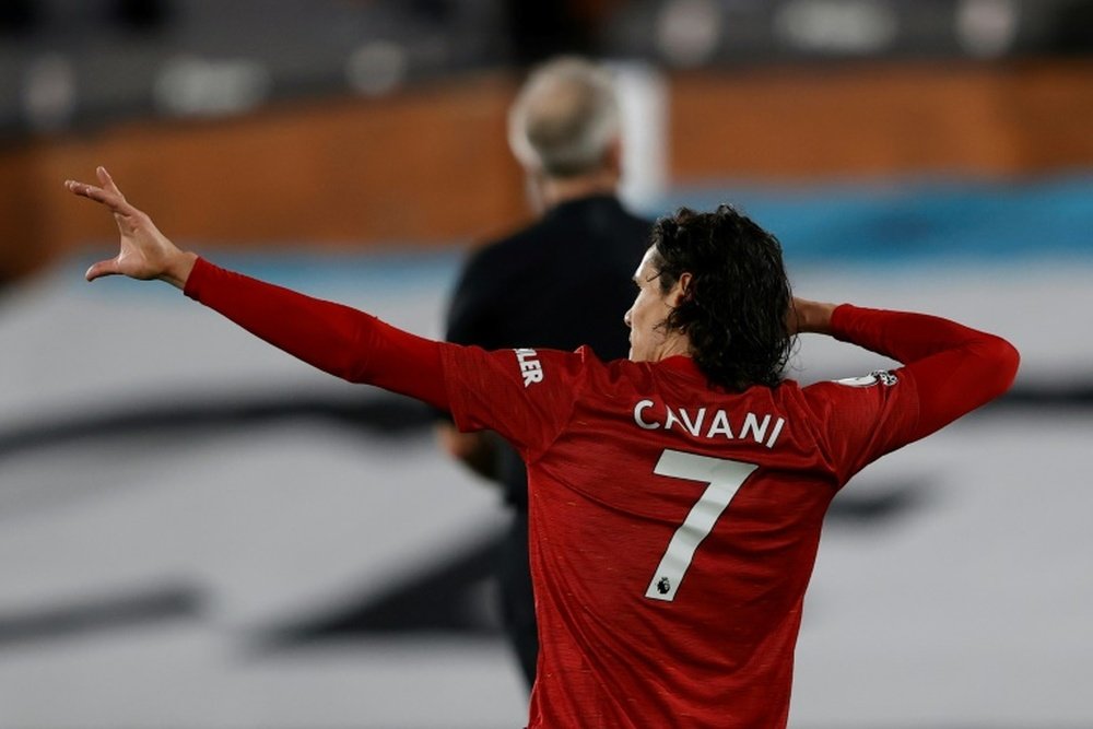 El United quiere retener a Cavani sí o sí. AFP