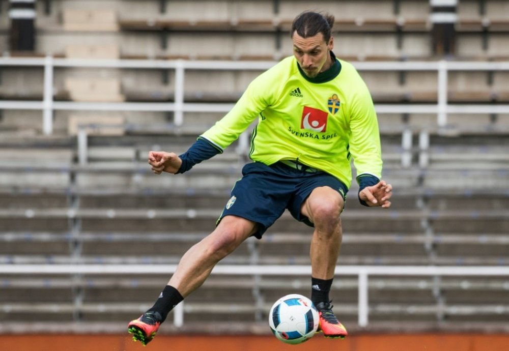 Swedens national football team player Zlatan Ibrahimovic attends a training session at Stockholm Stadion on May 25, 2016