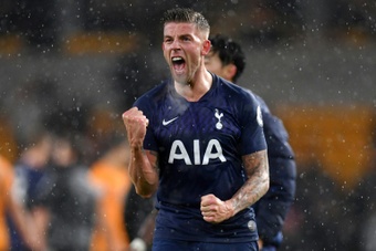 El Tottenham anuncia el traspaso de Alderweireld al Al-Duhail. AFP