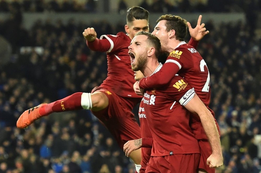 Jordan Henderson es uno de los pilares de este imparable Liverpool. AFP/Archivo