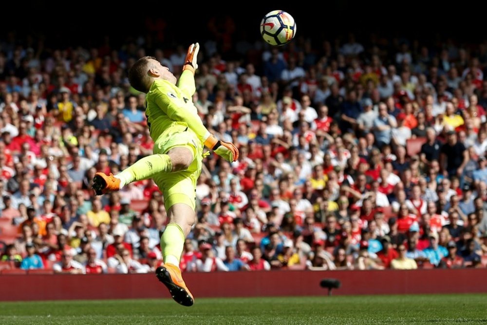 Hart ya es importante con el Burnley. AFP