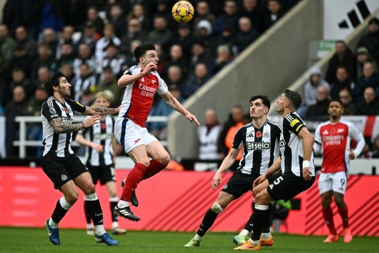 Newcastle cruise past Arsenal to secure EFL Cup Final berth