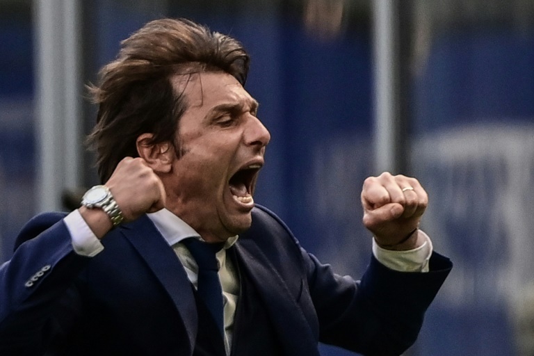 Antonio Conte celebra una victoria