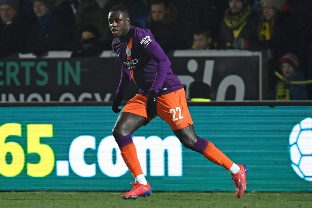 Mendy sigue con su recuperación en Barcelona. AFP