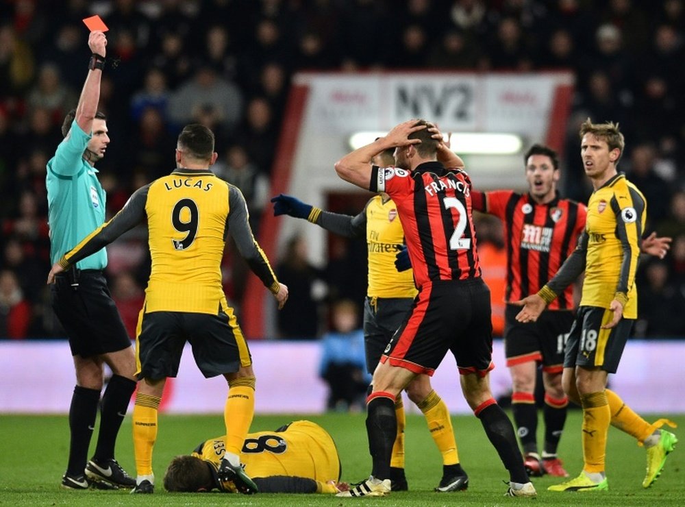 Bournemouth defender Simon Francis shown the red card. AFP