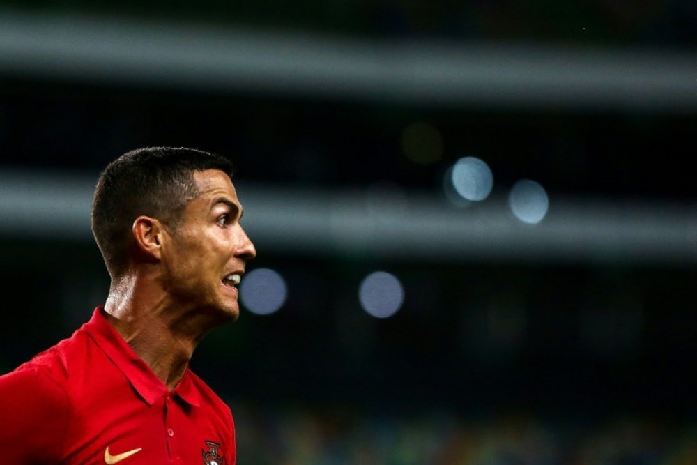 Cristiano Ronaldo testa positivo para Covid-19 e está afastado da seleção portuguesa. AFP