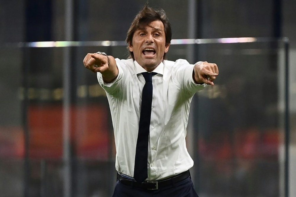 Conte aseguró que echará de menos a Alexis. AFP