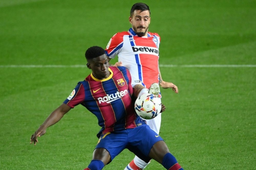 L'entraîneur du Barça B soutient Ilaix Moriba. AFP