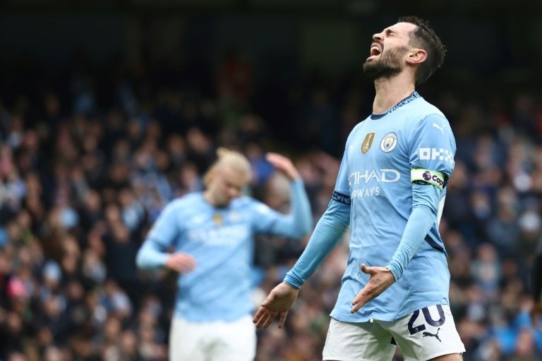 'Which player? Give me names' - Bernardo Silva slams Man City critics