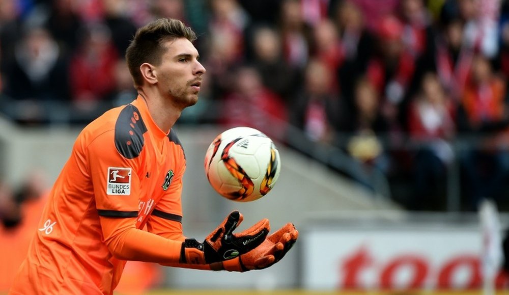Ron-Robert Zieler, a World Cup Winner with Germany, has signed with Leicester City. BeSoccer