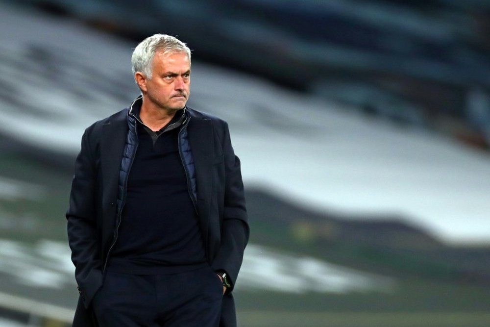 José Mourinho causou multa de 25 mil euros ao Tottenham. AFP