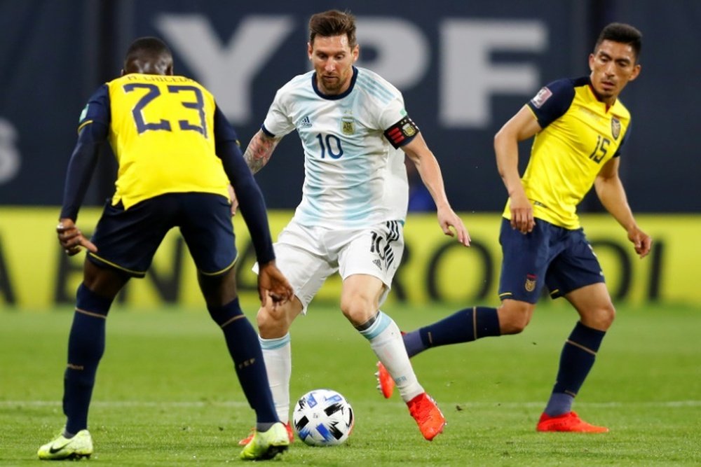 Messi ainda está longe de Pelé, mas já tem mil participações em gols. AFP