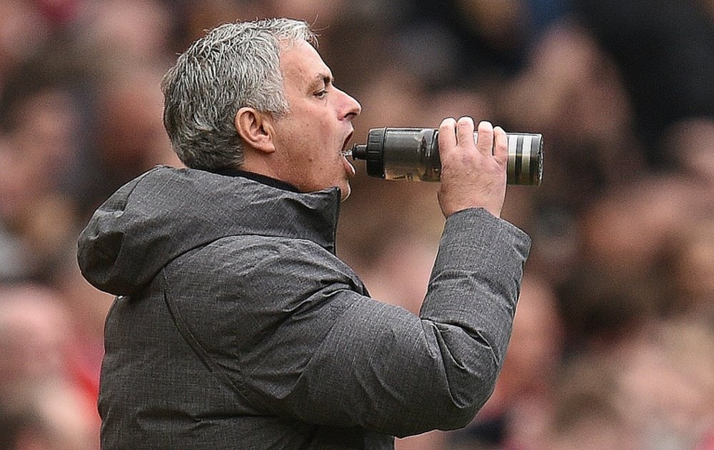 Mourinho unrepentant in Manchester style wars