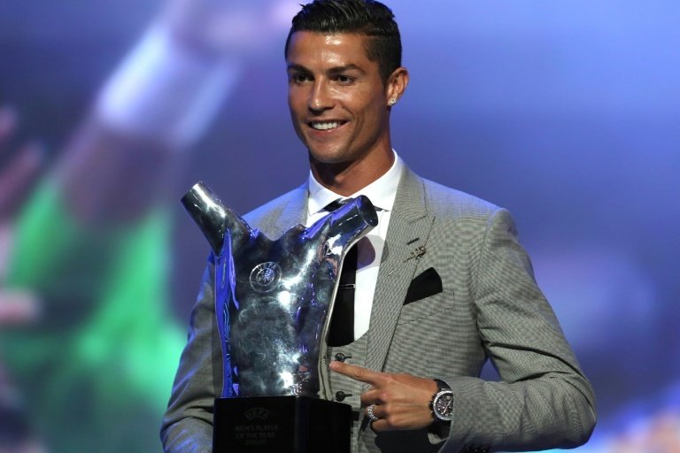 Cristiano Ronaldo aponta os possíveis sucessores. AFP