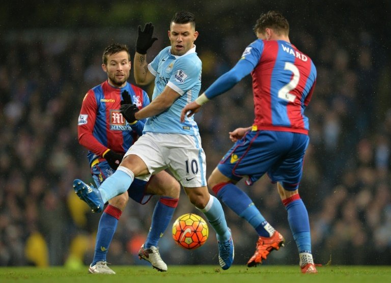 Aguero double sees City enjoy Palace rout