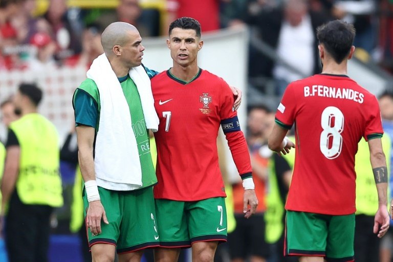 Pepe dio la cara por Cristiano: 