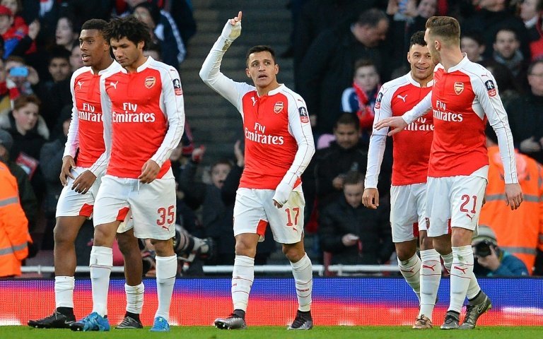 Arsenal have unveiled thier new home strip ahead of next season. BeSoccer