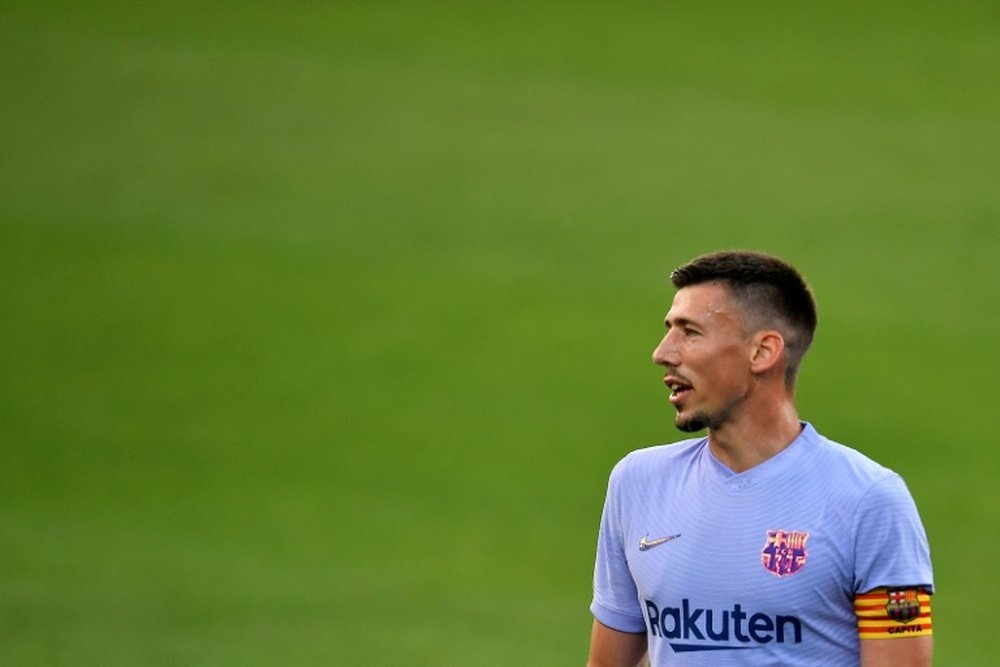 Lenglet fará a pré-temporada com o Barça. AFP