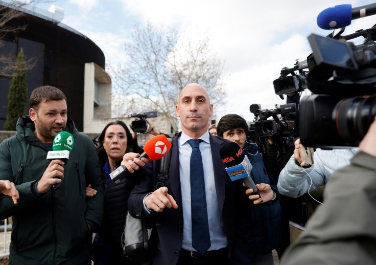 La Fiscalía recurre la sentencia de Rubiales y pide repetir el juicio