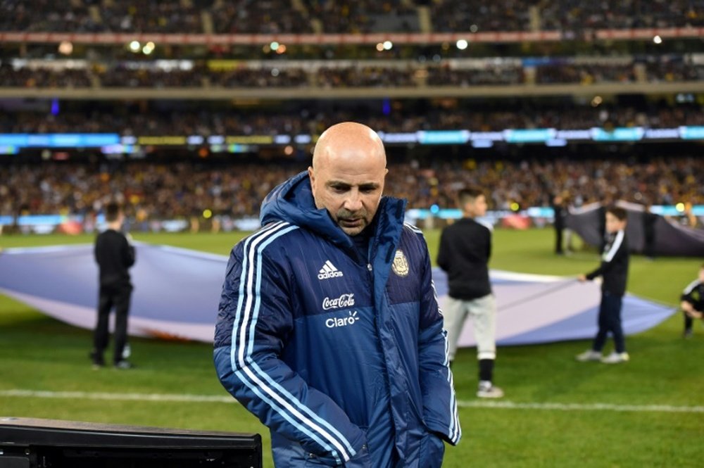 El seleccionador argentino podría alinear a los tres atacantes ante Uruguay. AFP/Archivo