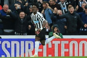 Hatayspor player Christian Atsu is still under the rubble of one of the many collapsed buildings because of the earthquake in Turkey. Manager Faith Ilek recounted that the ex-Newcastle man was about to leave the country hours before to go to France.