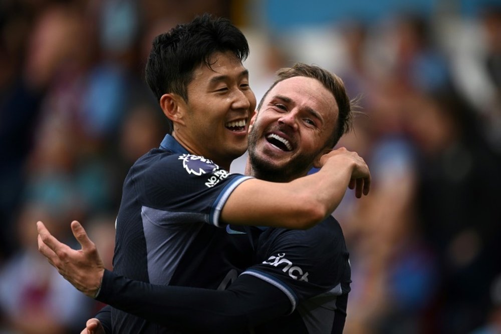 Son Heung-Min (L) scored a hat-trick in Tottenham's 5-2 win at Burnley. AFP