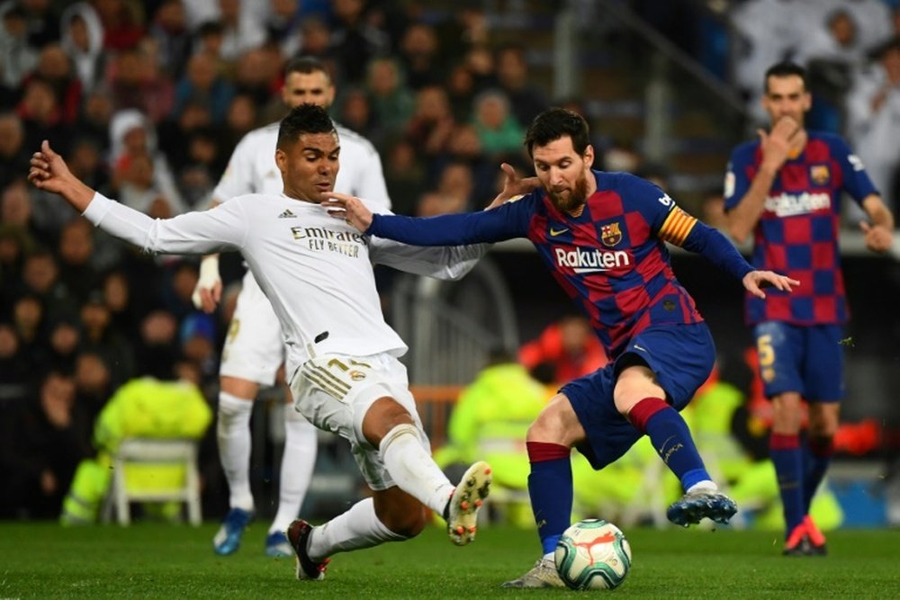 Imprensa espanhola garante que Casemiro renovará com o Real Madrid. AFP