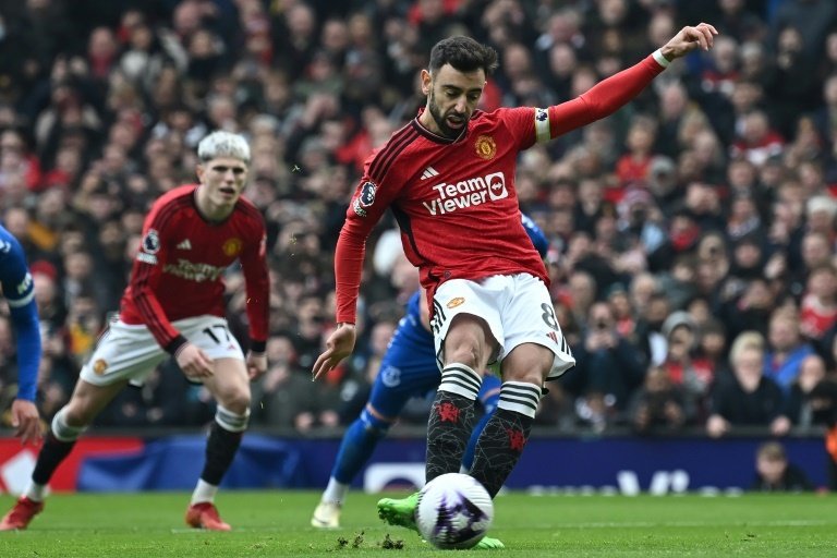 Manchester United midfielder Bruno Fernandes scored from the penalty spot against Everton. AFP