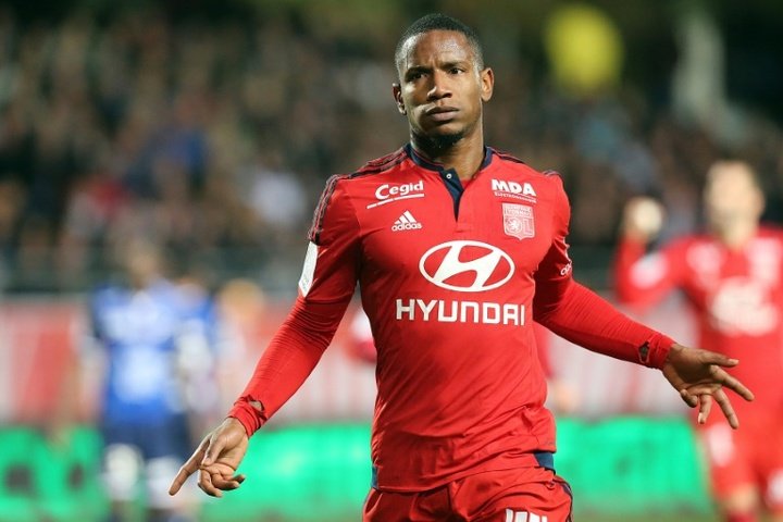 Beauvue spot on as Lyon go second