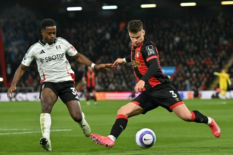 Liverpool to announce Milos Kerkez signing as defender arrives in UK