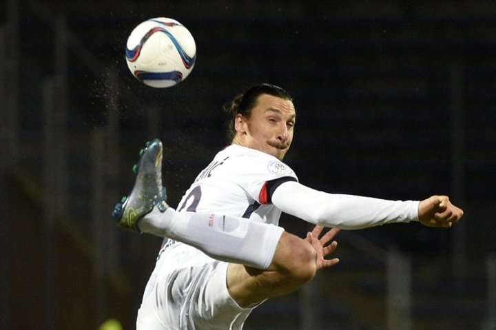 PSG see off Lorient to stretch lead