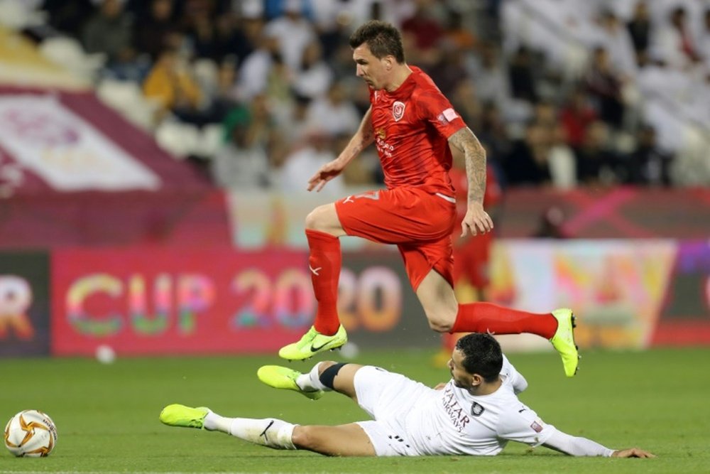 Mario Mandzukic soma nove jogos e dois gols pelo Al-Duhail. AFP