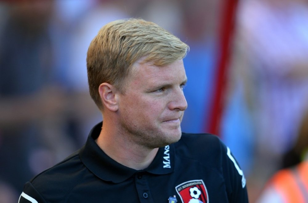 Bournemouths English manager Eddie Howe looks on ahead of the English Premier League football match between Bournemouth and Aston Villa at the Vitality Stadium in Bournemouth, southern England on August 8, 2015