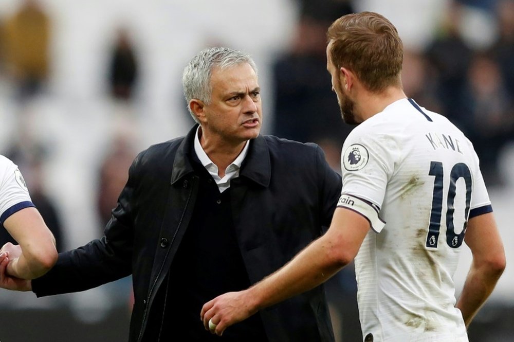 La llegada de Mourinho no ha cambiado la forma de pensar de Harry Kane. AFP