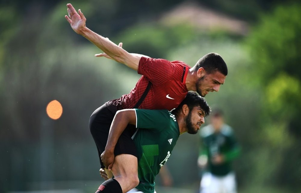 Merih Demiral podría terminar jugando en el Milan. AFP