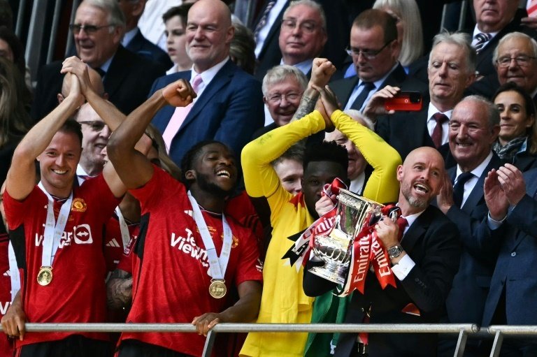 The Football Association (FA) announced on Friday that FA Cup matches falling during Ramadan will briefly pause to accommodate Muslim players who are fasting.